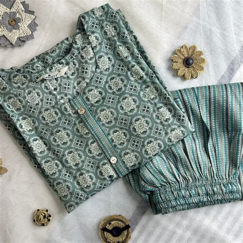 Sage Green Geometric Print Kurthi Set | Q1-001 – BLUSHE