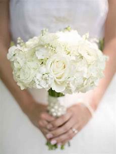 Wedding Flowers And White by 20 White Wedding Bouquet Ideas Wedding Flowers And White