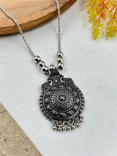 OXIDISED SILVER DESIGNER CHAIN PENDANT – Naman Arts