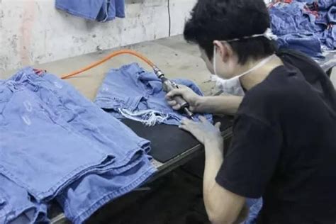 一条完整的牛仔裤自动化缝制设备流水线，这样搭配才合理!_纺织内参_绸都网_yjy.168tex.com