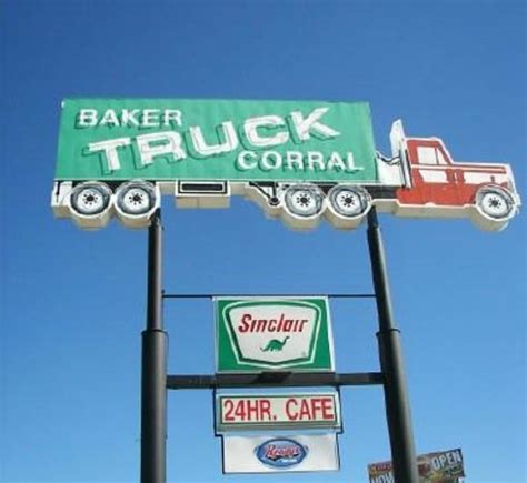 BAKER TRUCK CORRAL-RESTAURANT, Baker City - Restaurant Avis, Numéro de ...