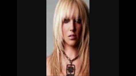 Britney Spears - Everytime (Lyrics + HD) - YouTube