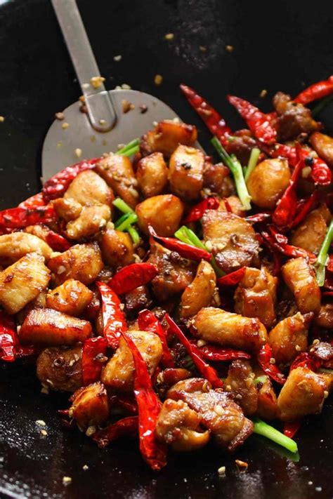Hunan Chicken Vs Szechuan Chicken (+ How to Make) - TipBuzz