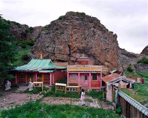 An Epic Pilgrimage Across Three Great Religions - The New York Times