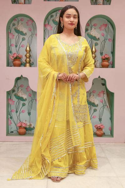 MEENA BAZAAR Since 1970 | Shop Indian Ethnic Wear For Women Online ...
