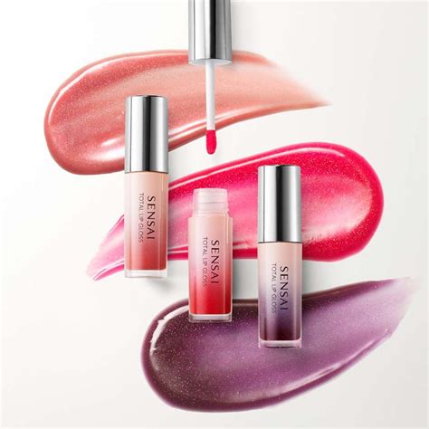 Sensai Total Lip Gloss In Colours 02 Akebono Red | lyko.com
