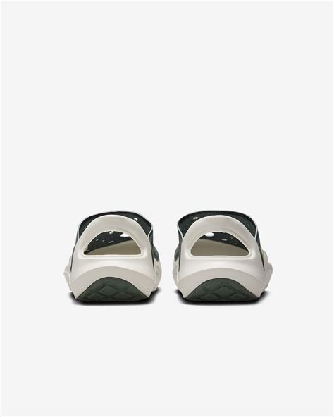 Nike Aqua Swoosh Older Kids' Sandals. Nike IN