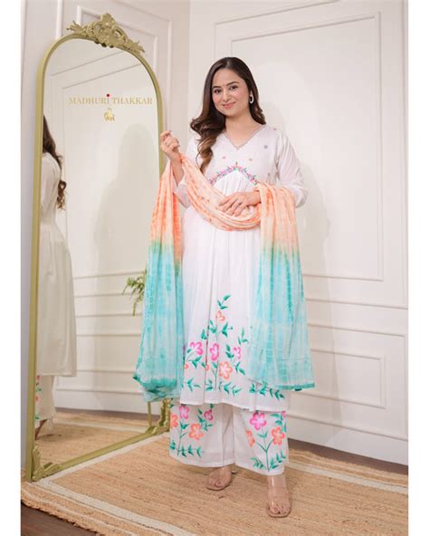 Label Madhuri Thakkar - Designer Indian Ethnic Wear for Women