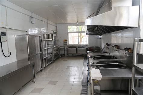 69平方米乐活好宅厨房与客厅装修效果图_太平洋家居网图库