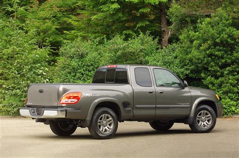 2005 Toyota Tundra - Review - IntelliChoice