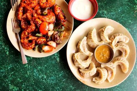 12 Best Street Foods In Darjeeling That Are Worth Trying