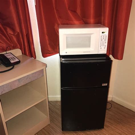 MOTEL 6 MERCED, CA - NORTH - Motel Reviews, Photos, Rate Comparison ...