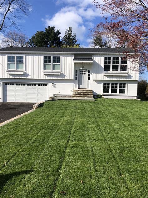 Raised Ranch House Style