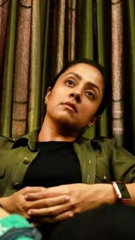 Jyothika Photos | Jyothika Images | Jyothika Pictures | Times of India ...