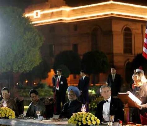 A toast to Bush's first visit to India | India News - Times of India