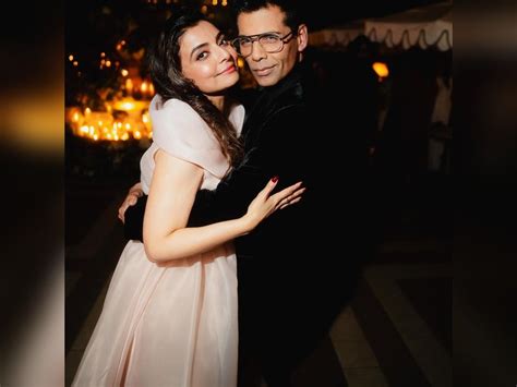 Ranveer Singh, Rani Mukerji, & Karan Johar grace Vaibhavi Merchant's ...