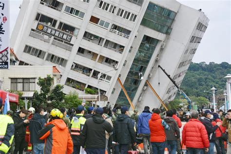 台湾地震、死者6人に 余震相次ぎ、救出活動難航 - 読んで見フォト - 産経フォト