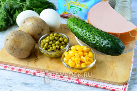 Салат Оливье с кукурузой и горошком — рецепт с фото пошагово