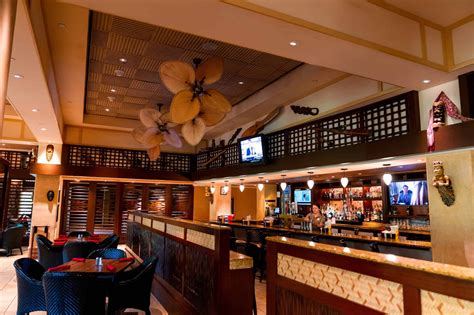 Jake's American Bar (full-service) at Royal Pacific Resort | Orlando ...