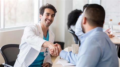 Candidiasis en Hombres: Causas, Síntomas y Tratamiento