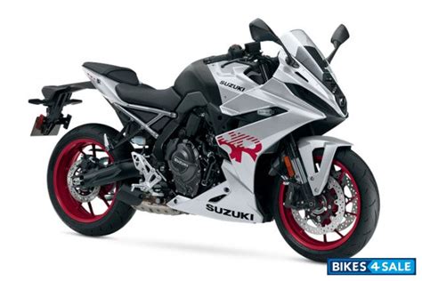 Suzuki GSX-8R price, specs, mileage, colours, photos and reviews ...