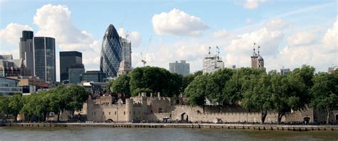 Tower of London, and Tower Hill Execution Site, City of London ...