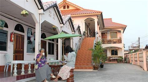 SANG THONG HOTEL (Nakhon Phanom) - Lodge Reviews, Photos, Rate ...