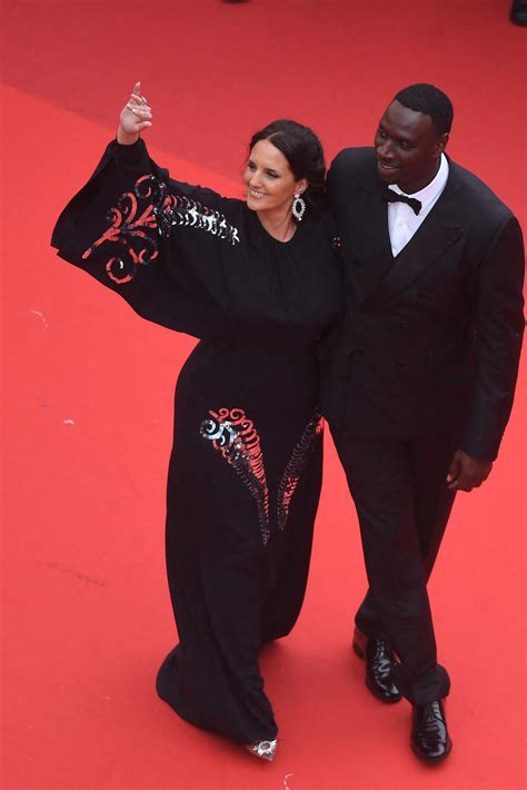 Photo : Omar Sy et sa femme Hélène - Montée des marches du film « Top ...