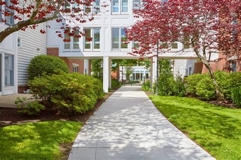 Learn about Lasell House, a skilled nursing facility that’s connected ...