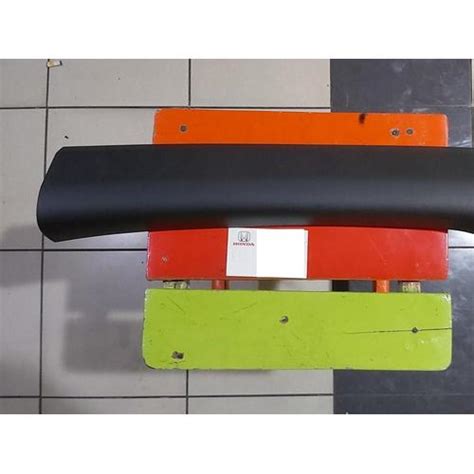 Jual Garnish pilar cover tiang kaca pintu depan dalam Honda HRV 2022 RS ...