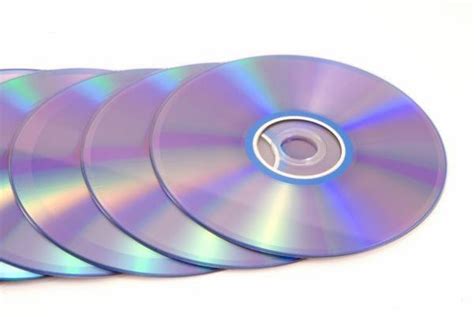 Difference between CD and DVD - Seri Press