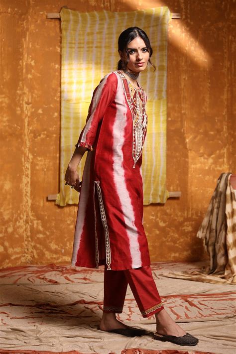 Maroon V-Neck Abstract Work Kurta With Pants & Dupatta – SHIVANI BHARGAVA