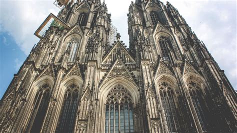 Download wallpaper 1366x768 cathedral, church, germany, cologne tablet ...