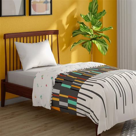Buy Comforters For Bed Online At Prices From Rs. 1799 - Home Centre