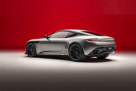 2024 Aston Martin DB12 Revealed as a 671-HP 'Super' Tourer