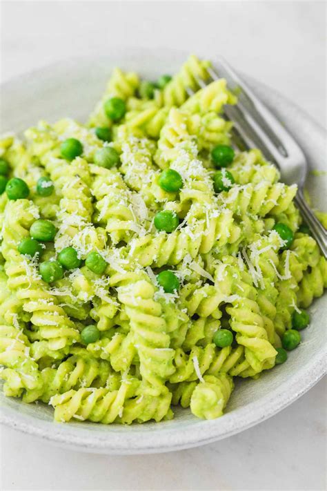 Pasta with Peas (Easy Vegetarian Recipe) - Little Sunny Kitchen