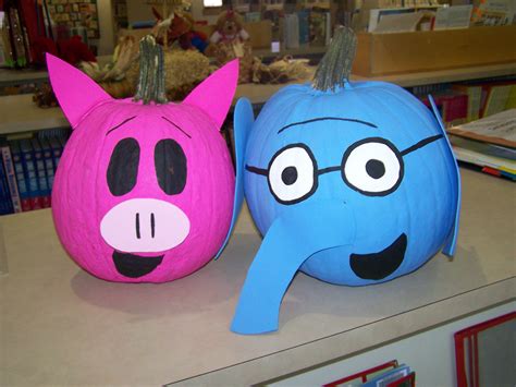 Gerald and Piggie pumpkins! Made these for our Halloween library ...