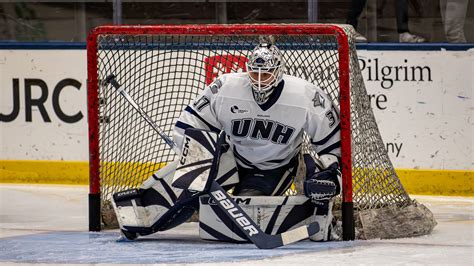 UNH hockey goalie Jakob Hellsten thrives after leaving North Dakota
