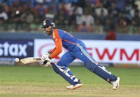 India wins Asia Cup, defeats Pakistan in final by five wickets