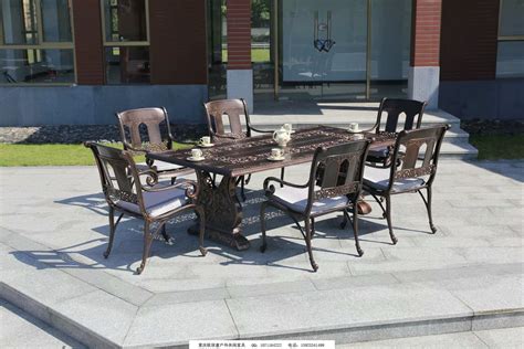 简约塑木户外桌椅组合咖啡厅室外洽谈小圆桌露天阳台餐厅一桌四椅-阿里巴巴