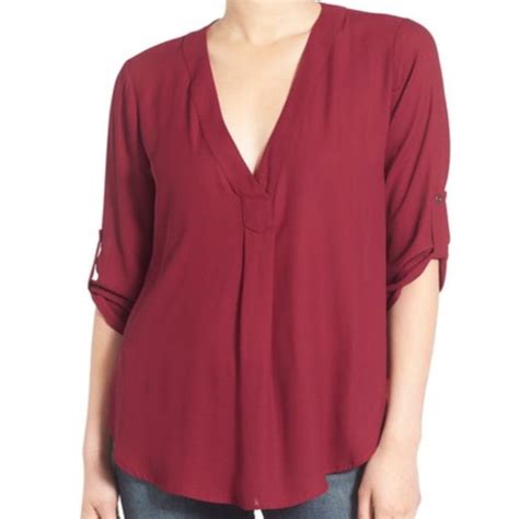 The 'New' Lush Tunic | MrsCasual | Blouse nordstrom, Clothes, V neck