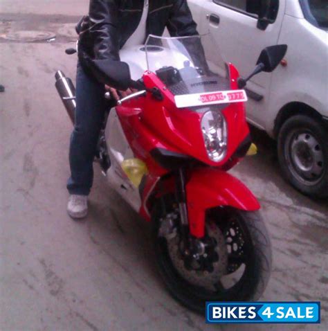 Used 2013 model Hyosung GT250R for sale in New Delhi. ID 96419. White ...