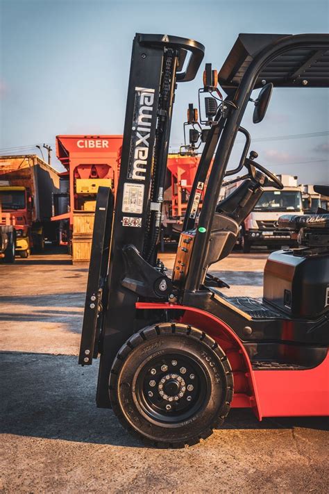 Stephen Sun on LinkedIn: #forklifts #materialhandling #ergonomicdesign #highperformance