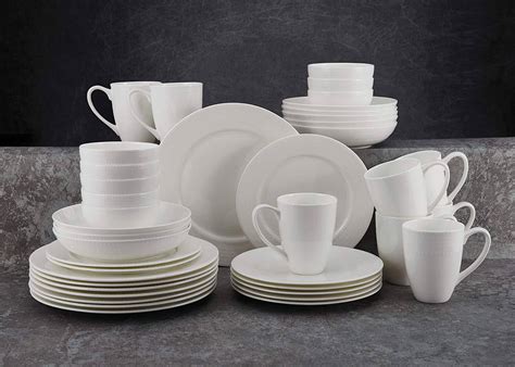 Vitrelle Glass vs Porcelain: Which Dinnerware Wins?