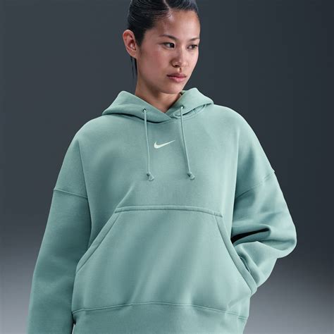 Green Hoodies. Nike.com