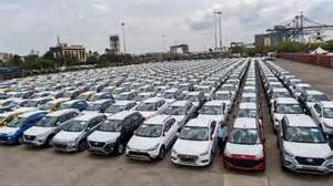 India’s Passenger Vehicle Retail Sales Fall 13.6% In May: ICRA