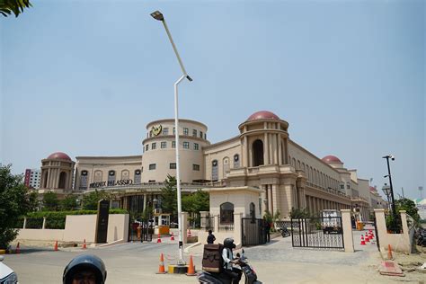 Explore 2/4 BHK homes for sale in Lucknow Gomti Nagar. Find your dream ...