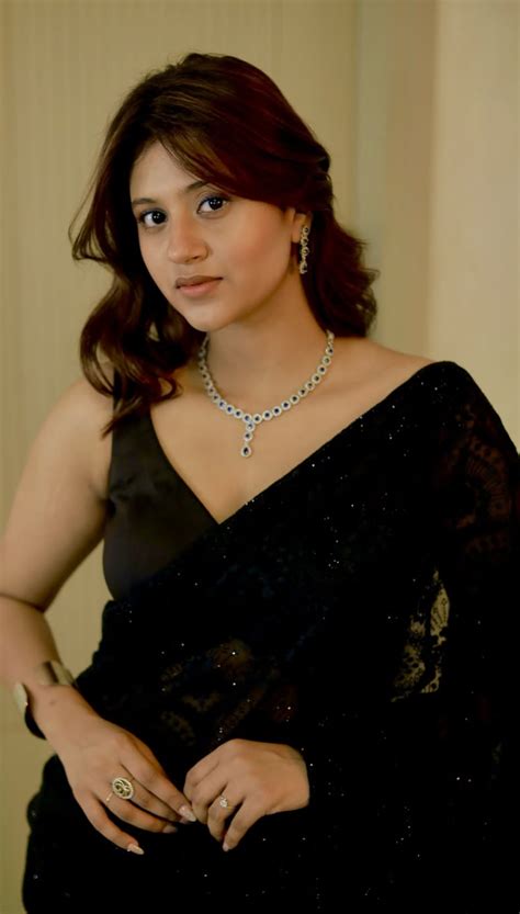 Anjali Arora’s Best Ethnic and Casual Style Moments