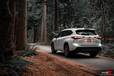 Review: 2022 Toyota Highlander Hybrid - M.G.Reviews