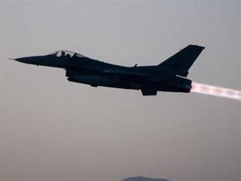 US-led strikes pound Islamic State in Iraq, kill 250 fighters: Reports ...
